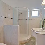 Casa Flores By Portucasa Vila Montinhos da Luz