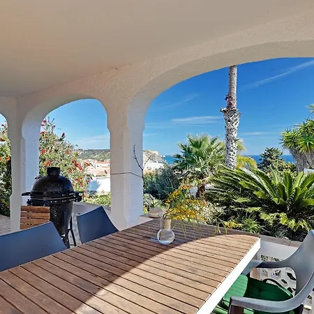 Casa Flores By Portucasa Montinhos da Luz