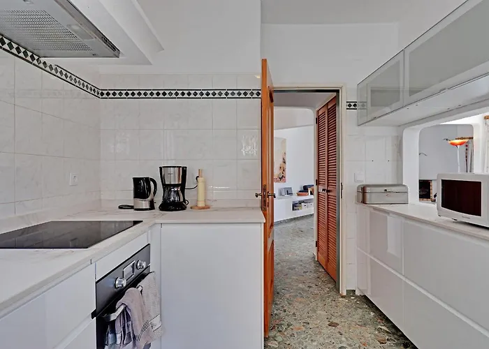 Casa Flores By Portucasa