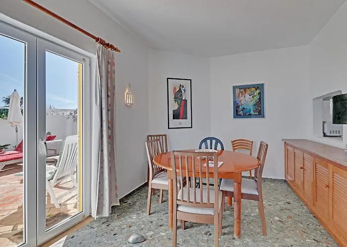 Villa Casa Flores By Portucasa *