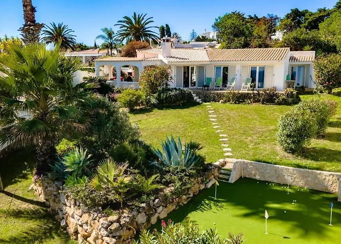 Casa Flores By Portucasa Montinhos da Luz