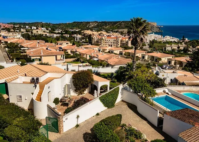 Casa Flores By Portucasa Villa Montinhos da Luz