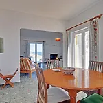 Casa Flores By Portucasa * Montinhos da Luz