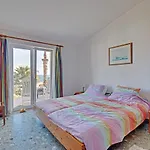 Casa Flores By Portucasa Вилла Montinhos da Luz