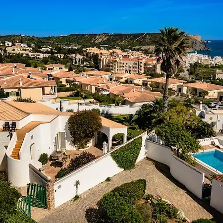 Casa Flores By Portucasa Villa Montinhos da Luz