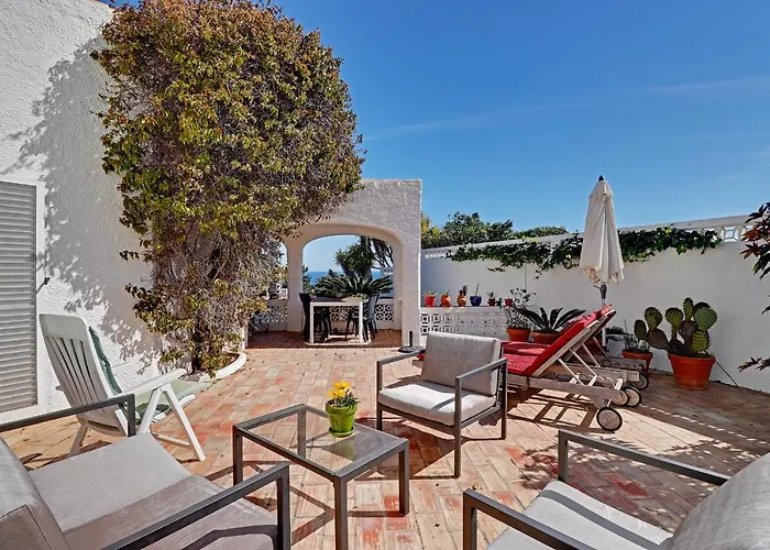 Villa Casa Flores By Portucasa Montinhos da Luz